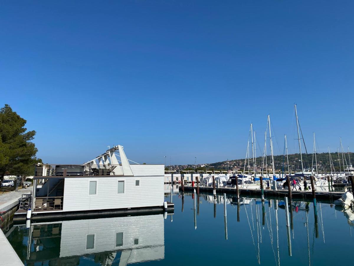 Floating House Blue Moon Villa Portorož Dış mekan fotoğraf
