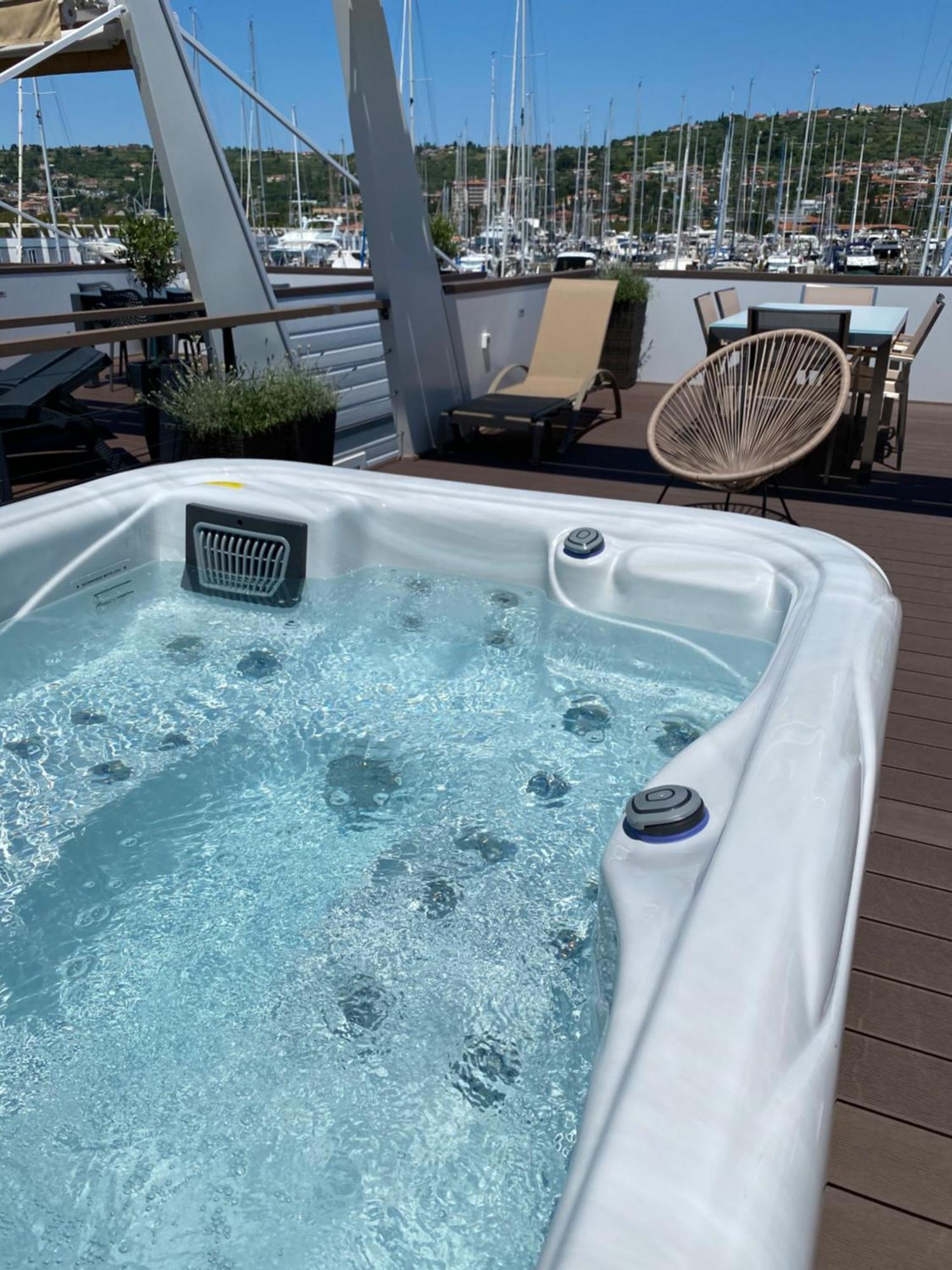 Floating House Blue Moon Villa Portorož Oda fotoğraf